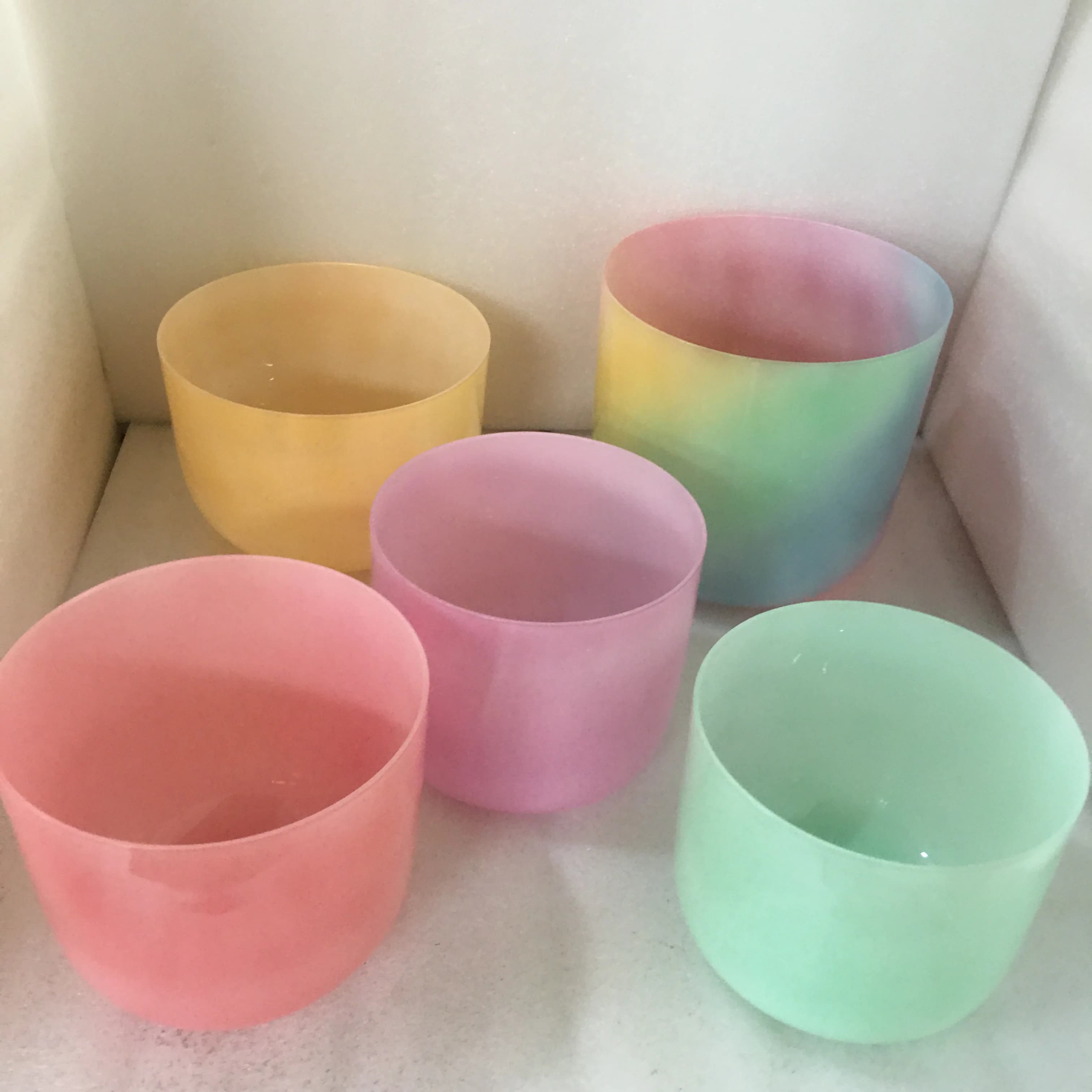 crystal singing bowl 3rd octave # (sharp) note C#D#F#G#A# Crystal singing bowls pastel colors set 432Hz