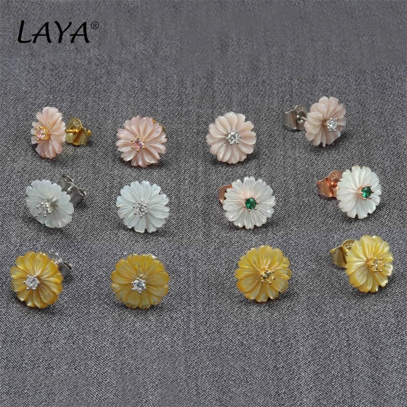 LAYA 925 Sterling Silver Real Earrings with natural shell and high quality zircone flower for women who marry simple refined jewelry
