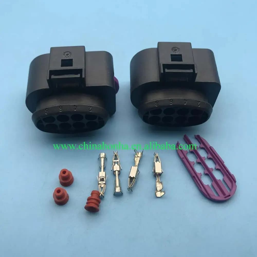 8 Spilles 3.5mm female 8D0973734 8D0 973 734 Auto WaterproofConnector Radar Headlight Light