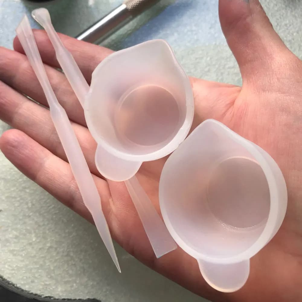 Strumento per la creazione di gioielli in resina fai-da-te Set di tazze riutilizzabili in silicone per miscelazione Strumenti Misurini per miscelazione in resina epossidica Accessori fatti a mano