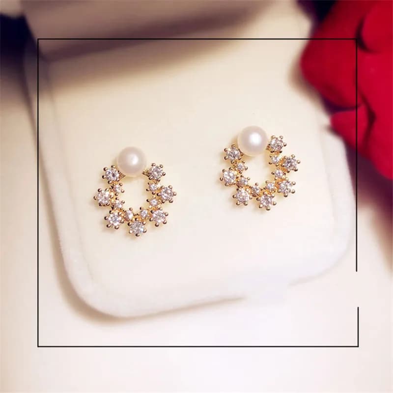 925 Solid Needles Button Earrings for Women Imitation Pearls Sweet Small Crown Studs niche design Fine jewelry