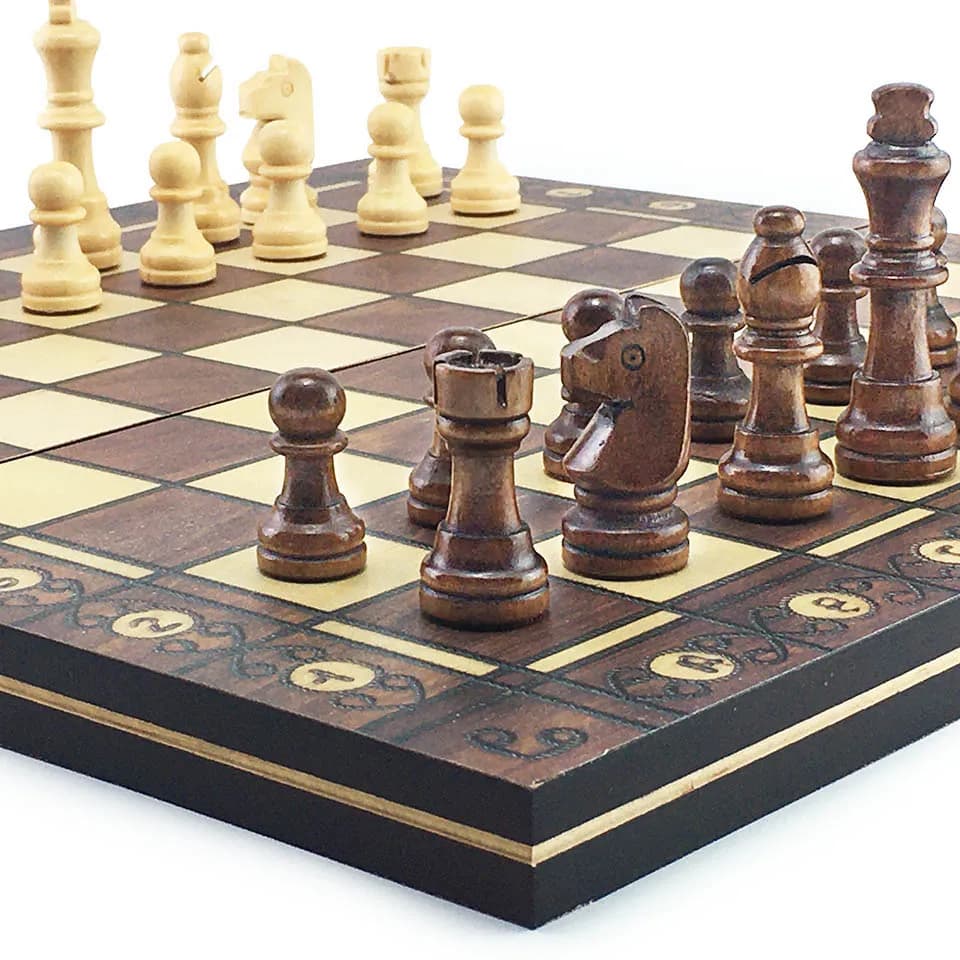 Gioco di scacchi internazionale Chesse Super Checkers 3 in 1 scacchi Set di scacchi da viaggio in legno scacchiera pieghevole Backgammon