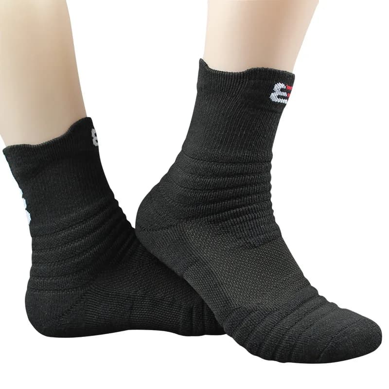 Calze Sportive Grandi da Ciclismo Corsa Basket per Uomo Donna, in Cotone Ammortizzato Traspirante, Nere Bianche a Mezza Gamba, EUR 45 46 47