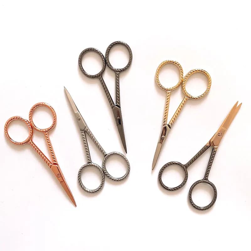1Pcs 10cm Mini Forbici D'epoca Extra Piccola In Acciaio Inox Del Ricamo Forbice Baffi Guarnizioni Portatile Cesoie Uomini Barba