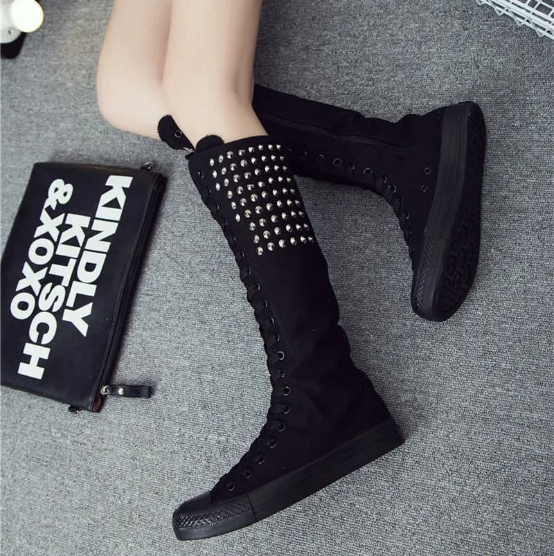 Stivali alti alla coscia femminili scarpe di tela con tacco piatto da donna stivali stivali con cerniera Punk con rivetti alla moda stivali lunghi da donna comodi 34-43