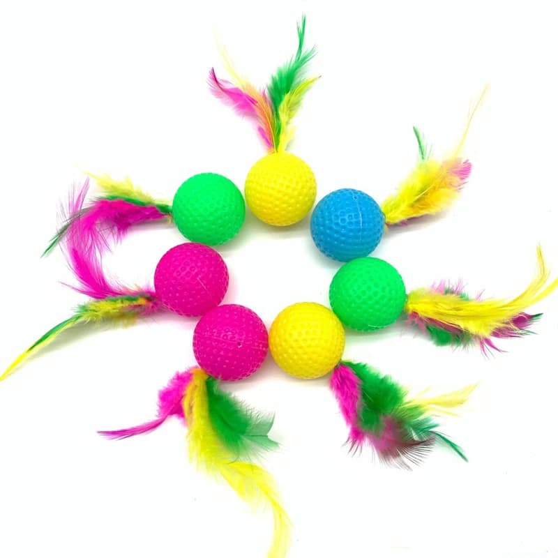 Pallina da golf in plastica divertente mista da 10 pezzi con piume giocattolo per gatti interattivo gattino gatto teaser palla giocattolo forniture per animali domestici
