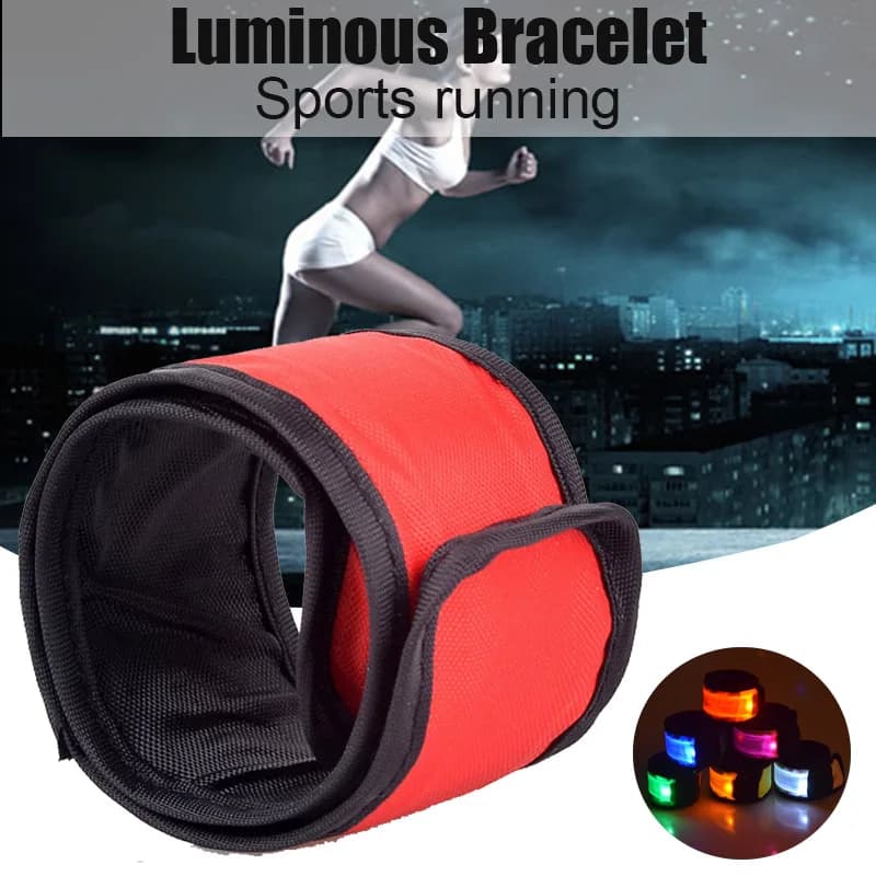 Braccialetti con cinturino per luce a LED Braccialetti per sport notturni Corsa Equitazione Lampada di sicurezza luminosa Cinturino da polso di avvertimento per ciclismo Schiaffo luminoso