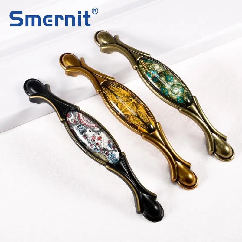 Maniglia per mobili retrò elegante manopole e maniglie per mobili da cucina in bronzo Vintage armadio maniglia per porta dell'armadio cassetto dell'armadio