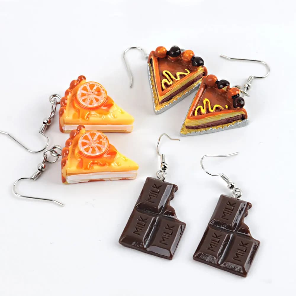 Moda carino divertente torta al cioccolato orecchini pendenti per le donne ragazza geometrica forma alimentare ciambelle biscotti orecchini pendenti gioielli per feste
