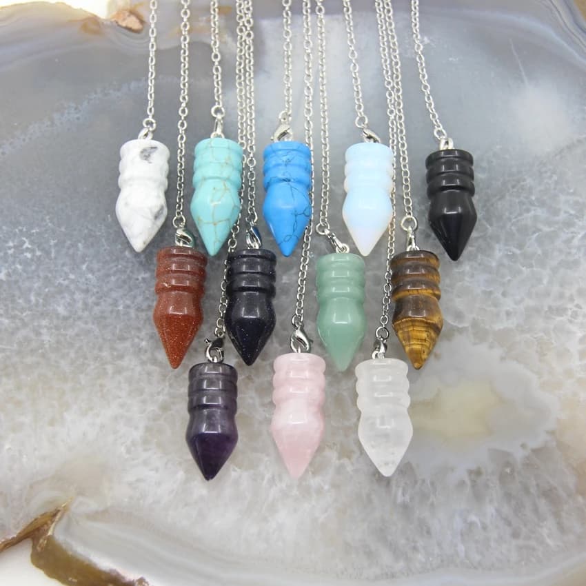 Pendolo Curativo in Pietra Rossa Naturale, per Rabdomanzia, Puntatore a Proiettile, Cono Divinatorio, Cristallo Chakra, Collana con Ciondolo, Gioielli