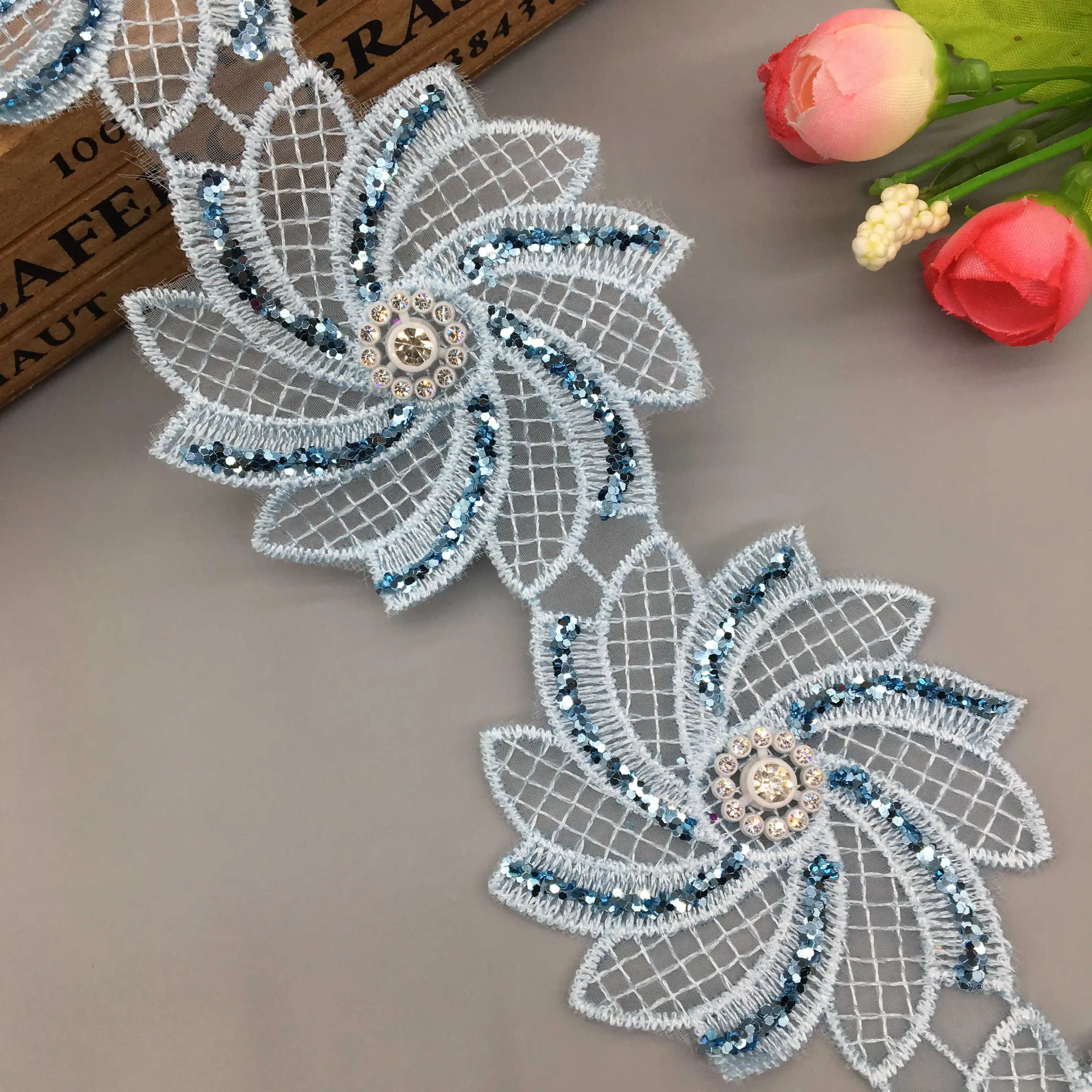 1 Yard 7.5 centimetri Blu 3D Fiore Lucido Ricamato Glitter Lace Trim Applique Nastro Tessuto Cucito Mestiere FAI DA TE Abito Da Sposa Fatto A Mano