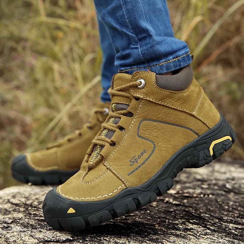 KOWM stivali da trekking invernali da uomo in pelle bovina scarpe da neve impermeabili da trekking all'aperto arrampicata caccia in montagna camminate Sneakers Casual