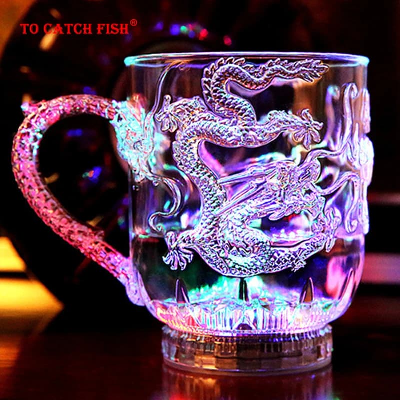 Nuova tazza lampeggiante colorata a LED esotica, tazza di vino del drago, matrimonio, bar, oggetti di scena per celebrazioni, giocattoli luminosi