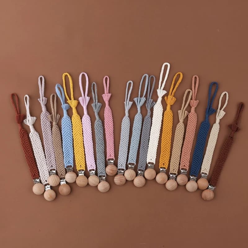 Baby ciuccio catena uncinetto perline clip in legno massaggiagengive in legno minuscola asta manichino clip