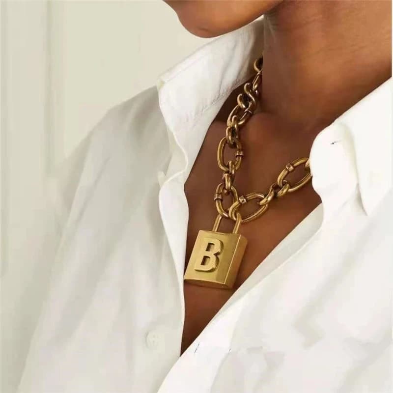 Collana vintage a catena spessa in metallo grosso Collana con ciondolo con lucchetto geometrico lettera B Accessori per gioielli punk da donna di moda