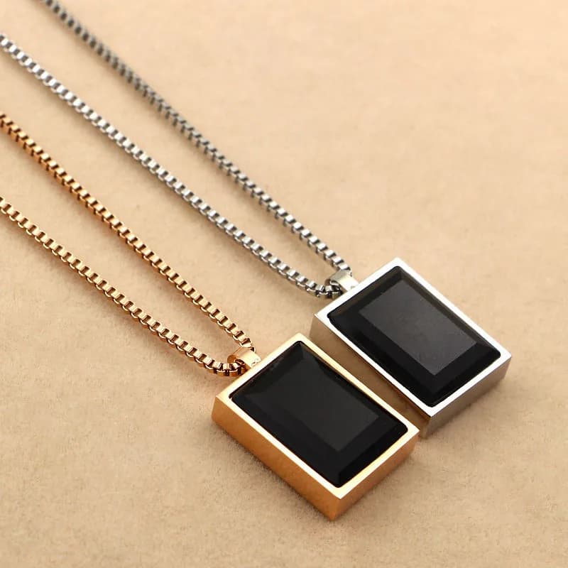 Minimalist Titanium Steel Necklace Black Crystal Square Pendant Necklace Chain For Woman Jewelry Girl Sexy Clavicle Chain
