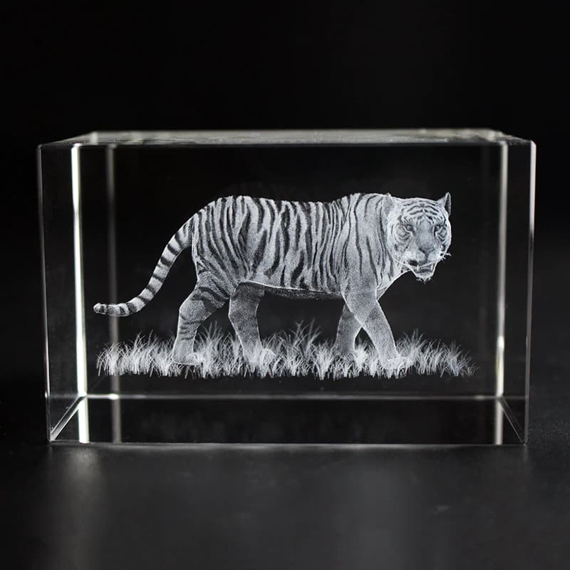 K9 Crystal Tiger Model 3D Engraving Laser Cube Collection Souvenir Tigre Glass Card Holder Office Home Decoration
