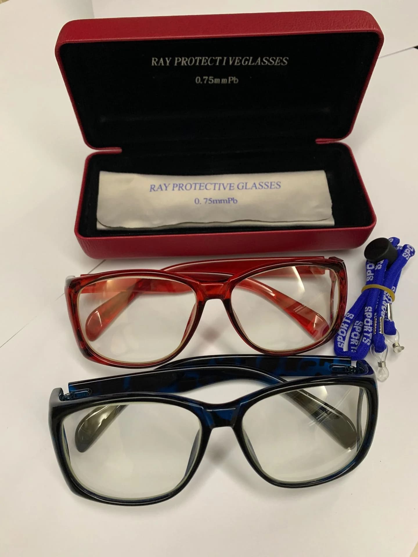 Hung around the neck, comprehensive exposure radiological protection 0.75mmpb lead spectacles x-ray,gamma ray shielding glasses