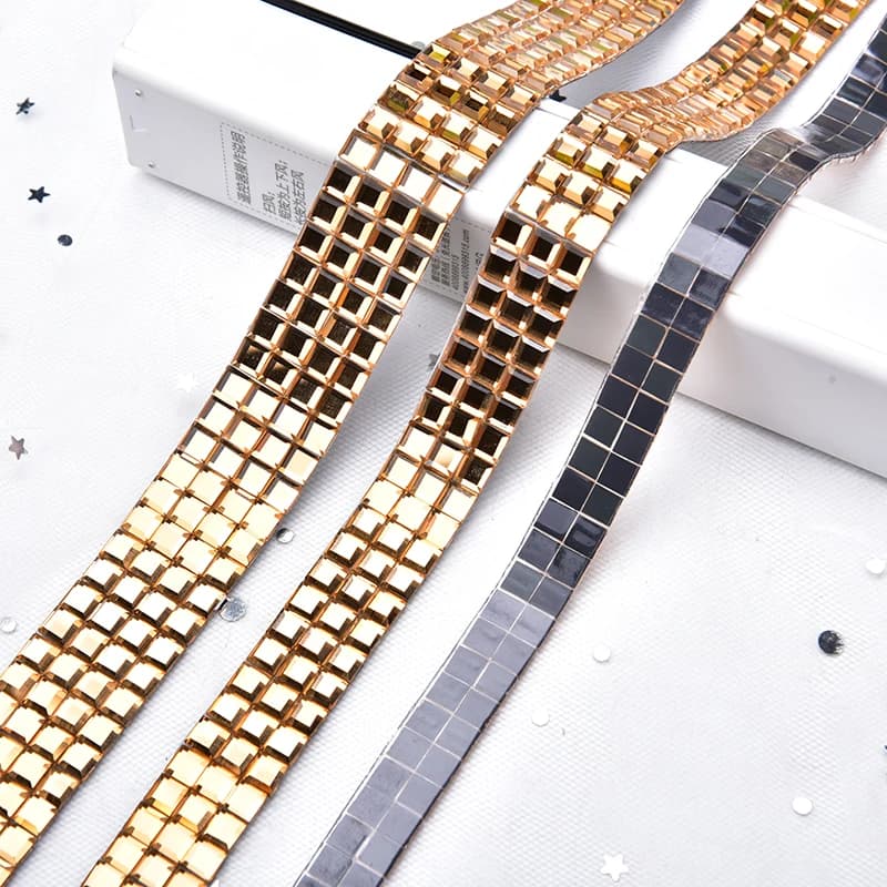Nastro di cristallo hot fix con strass quadrati dorati da 2 metri, ferro su vetro, fascia in strass, accessori per borse, scarpe, indumenti fai da te