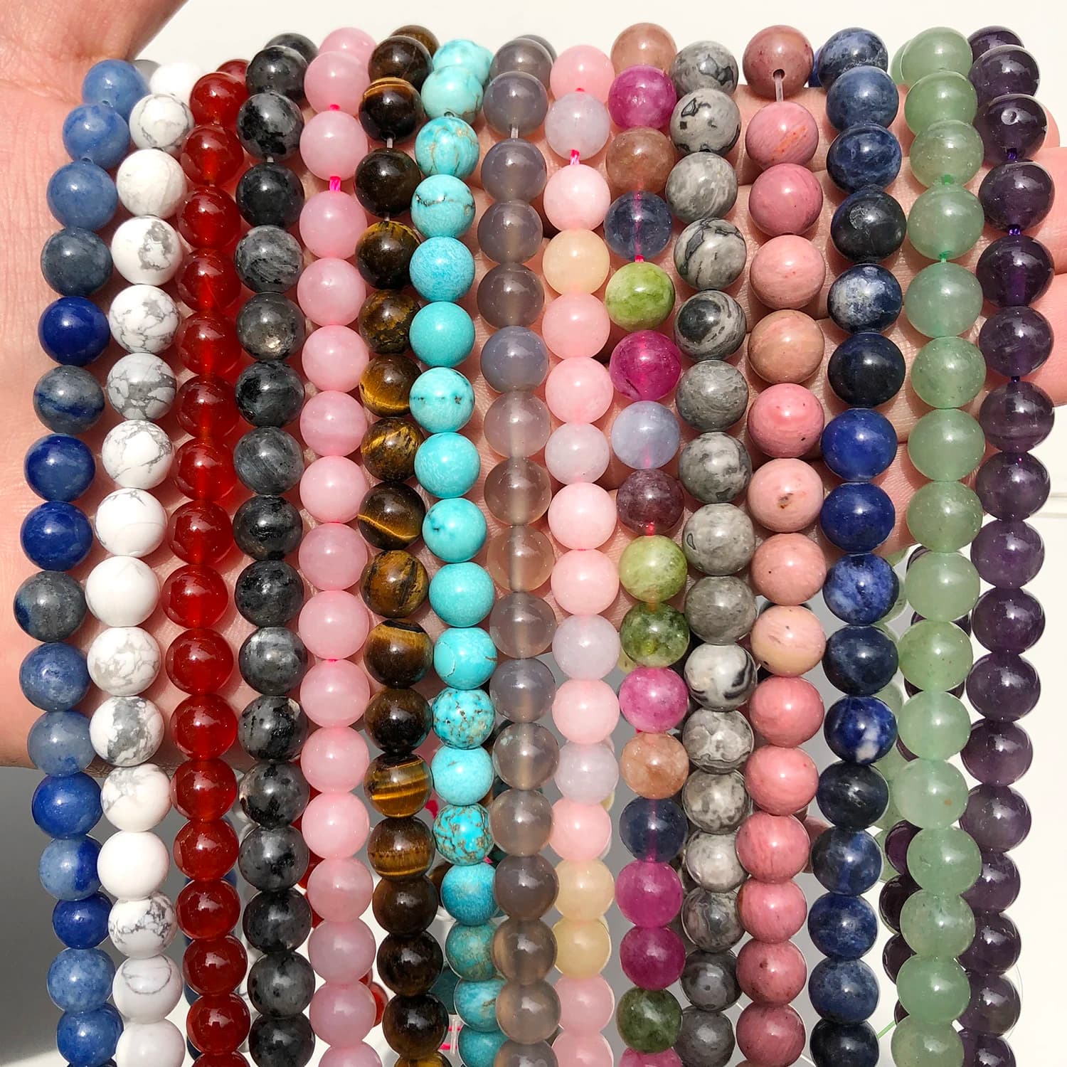 Occhio di tigre naturale Amazzonite Turchese Howlite Cristallo di quarzo Perline di pietra rotonde per la creazione di gioielli Bracciale fatto a mano fai da te 4-12mm