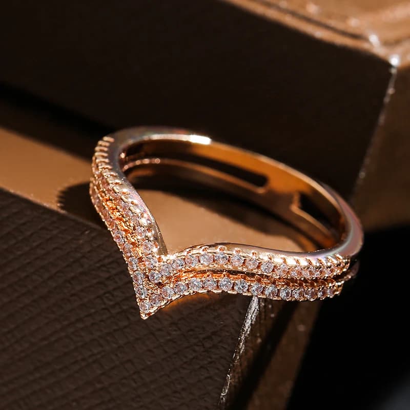 Kinel Nuovi Arrivi 585 Anello in oro rosa Doppia fila Micro-cera Intarsio Zircone naturale Anelli vuoti Donne Festa di nozze Gioielleria raffinata