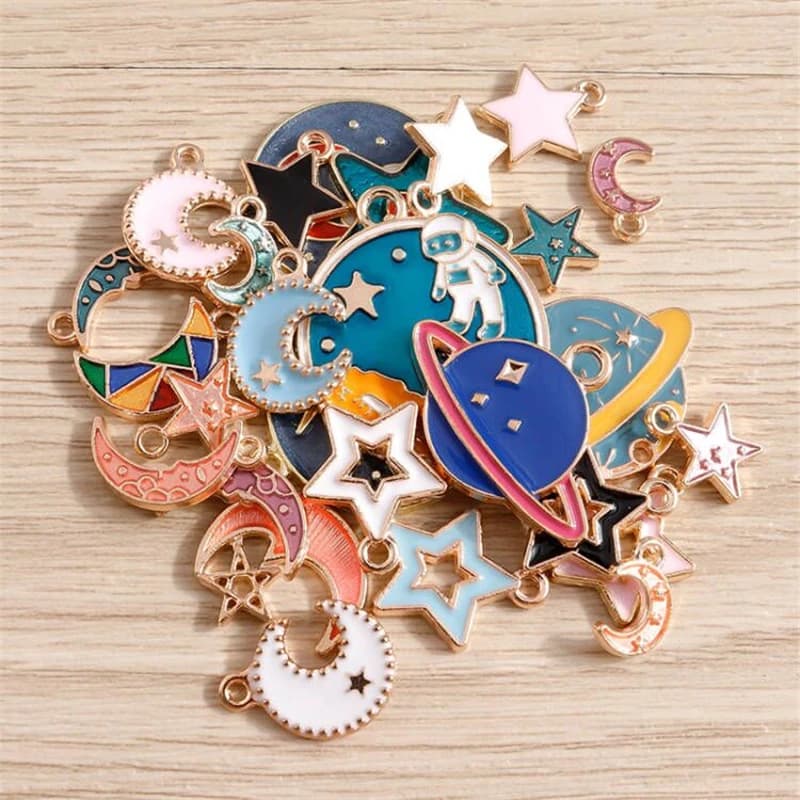 10 pcs/lot Disposable Enamel Alloy Pendants And Pendants for Jewels Production Carrying Moon Star Sun Pendants and Pendants FAI Necklace Pendant by TE Earrings Accessories