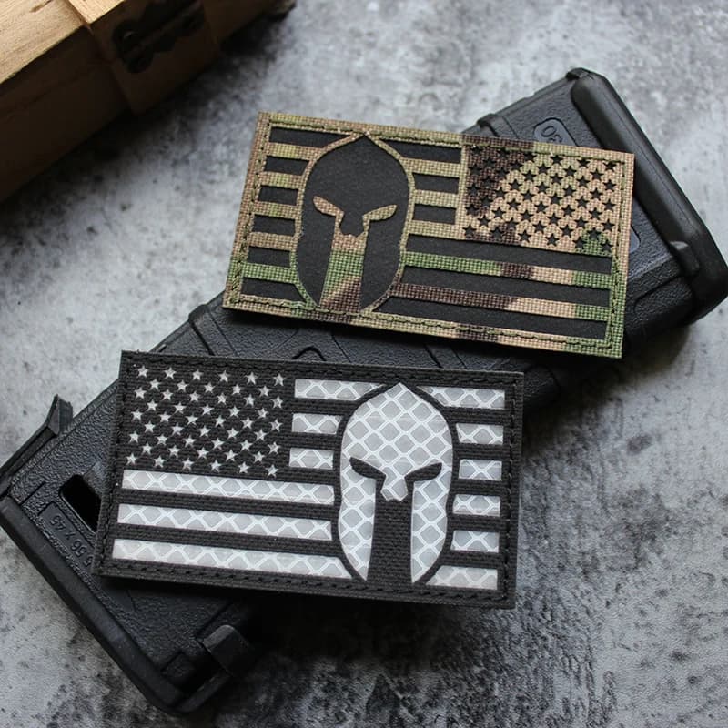 Bandiera americana Casco spartano Patch IR Distintivi per incisione laser Camouflage Tattico US Bracciale riflettente per la decorazione dello zaino