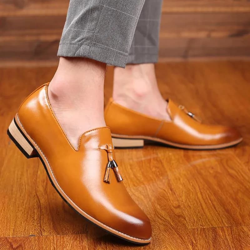 Scarpe da uomo slip on da ufficio scarpe da sposa da uomo scarpe a punta in pelle scarpe da festa formali in stile italiano di lusso hj65