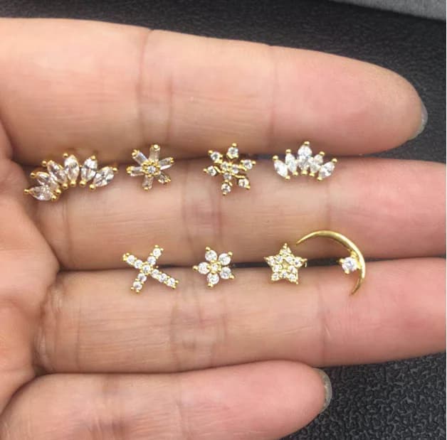 Lot50pcs Body Jewelry- Golden CZ Ear Studs/Earring Helix Bar Upper Earring Body Piercing Tragus Diath Earring 16g Heart Flower