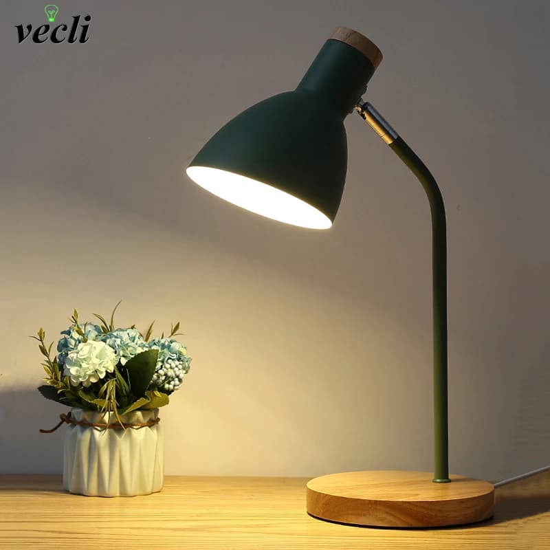 Creativo Nordico Arte in legno Ferro LED Lampada da scrivania multi-angolo Protezione per gli occhi Lampade da tavolo da lettura Soggiorno Camera da letto Decorazioni per la casa