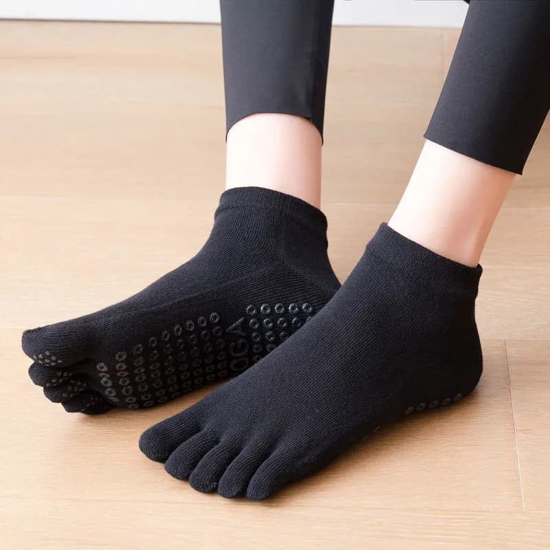 Calzini da pilates da donna personalizzati Calzini da yoga antiscivolo a cinque dita Calzini da fitness elasticizzati per danza classica da donna in cotone ad asciugatura rapida