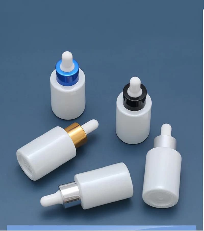 Flacone contagocce in vetro bianco perla da 30 ml per olio essenziale/siero per occhi/essenza liquida/confezione cosmetica con contagocce per acqua