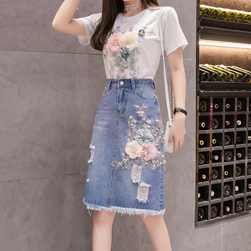 Magliette da donna con fiori 3D ricamati da lavoro pesante + gonna di jeans 2 pezzi set di abbigliamento pacchetto casual estivo gonne di jeans all'anca abiti Y82