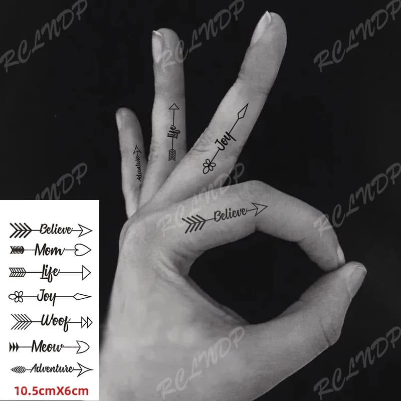 Autoadesivo del tatuaggio temporaneo impermeabile dito freccia credere mamma vita avventura lettere inglesi Flash tatuaggio tatuaggio finto per donna uomo