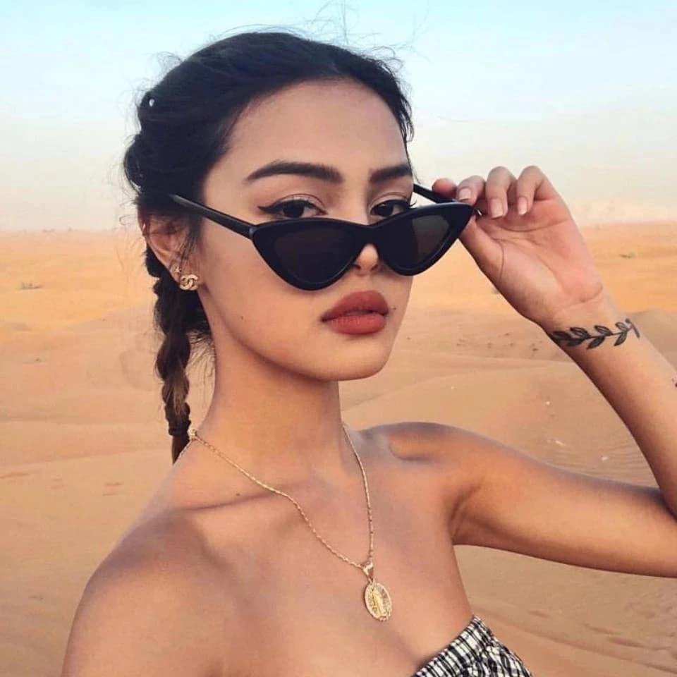 Trendy Cat Eye Sunglasses Women Vintage Personalized Sunshade Retro Fashion Black Red Small Frame Triangle Female Gafas De Sol