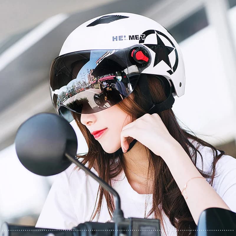 Electric Car Helmet for Scooter Scooter Bike Scooter Open Face Half Baseball Bicycle Helmet with Adjustable Anti-UV Safety Helmet