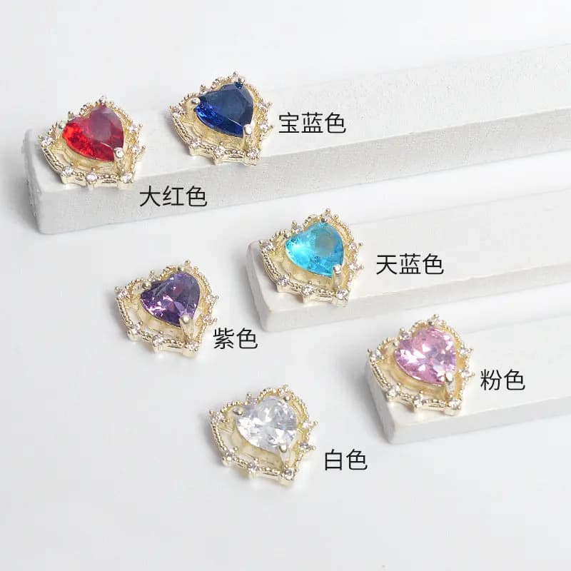 10 pz/lotto 3D Cuore di Lusso Amore Zircone Cristalli Strass Perla Unghie artistiche Decorazioni Gioielli Unghie Accessori Pendenti e Ciondoli Forniture