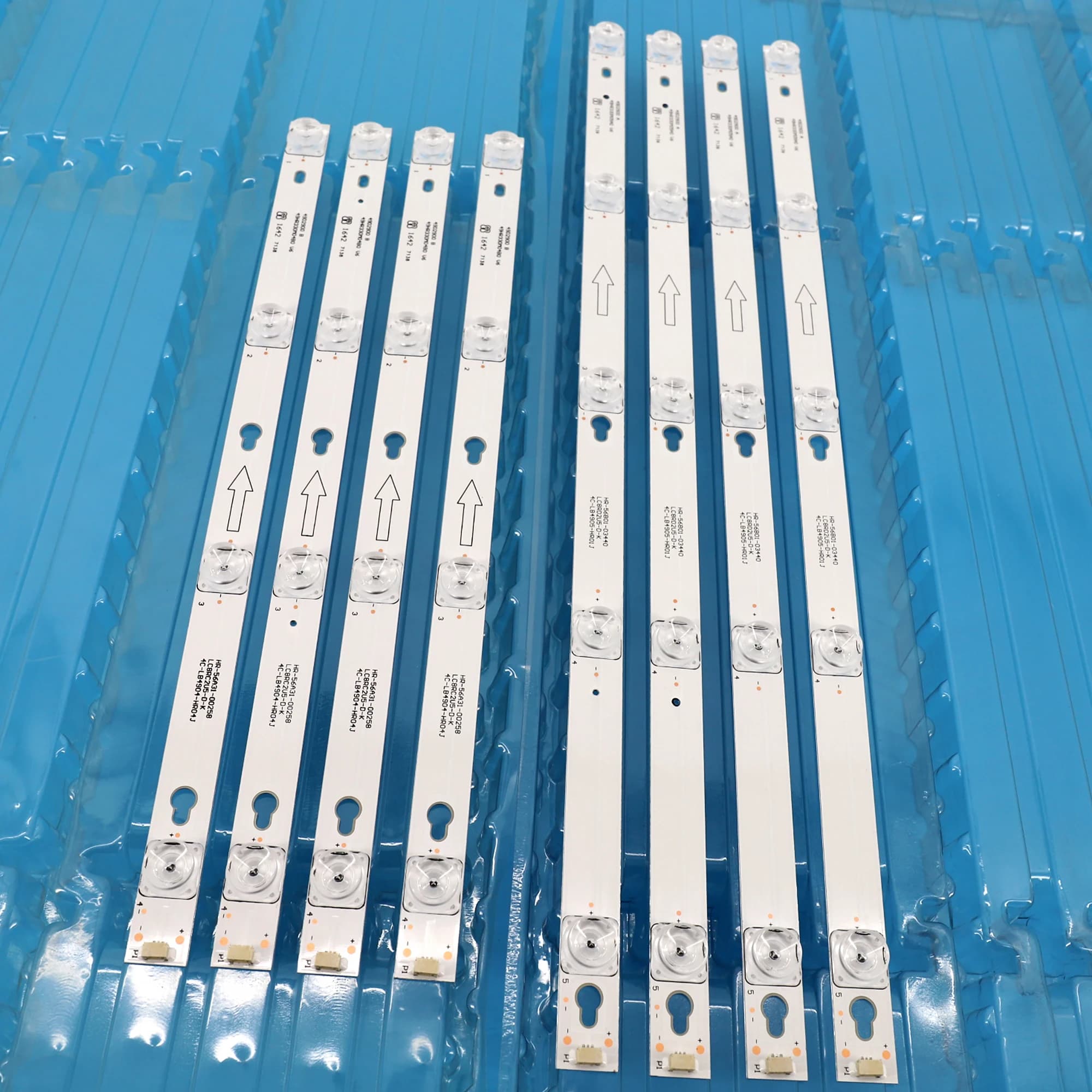 5 set = 40 pezzi striscia di retroilluminazione a LED per Toshiba 49L2600 L49S4900fs 49U7800 49P2US 49L2900 49D2900 49S405 49S403 TOT_49_D2900 U49P6066