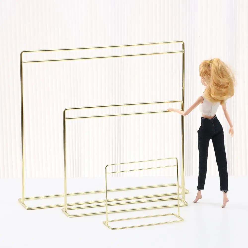 1/6 1/12 scala appendiabiti in miniatura appendiabiti per bambole mobili per casa delle bambole organizzatore di abbigliamento che gioca a casa forniture per guardaroba