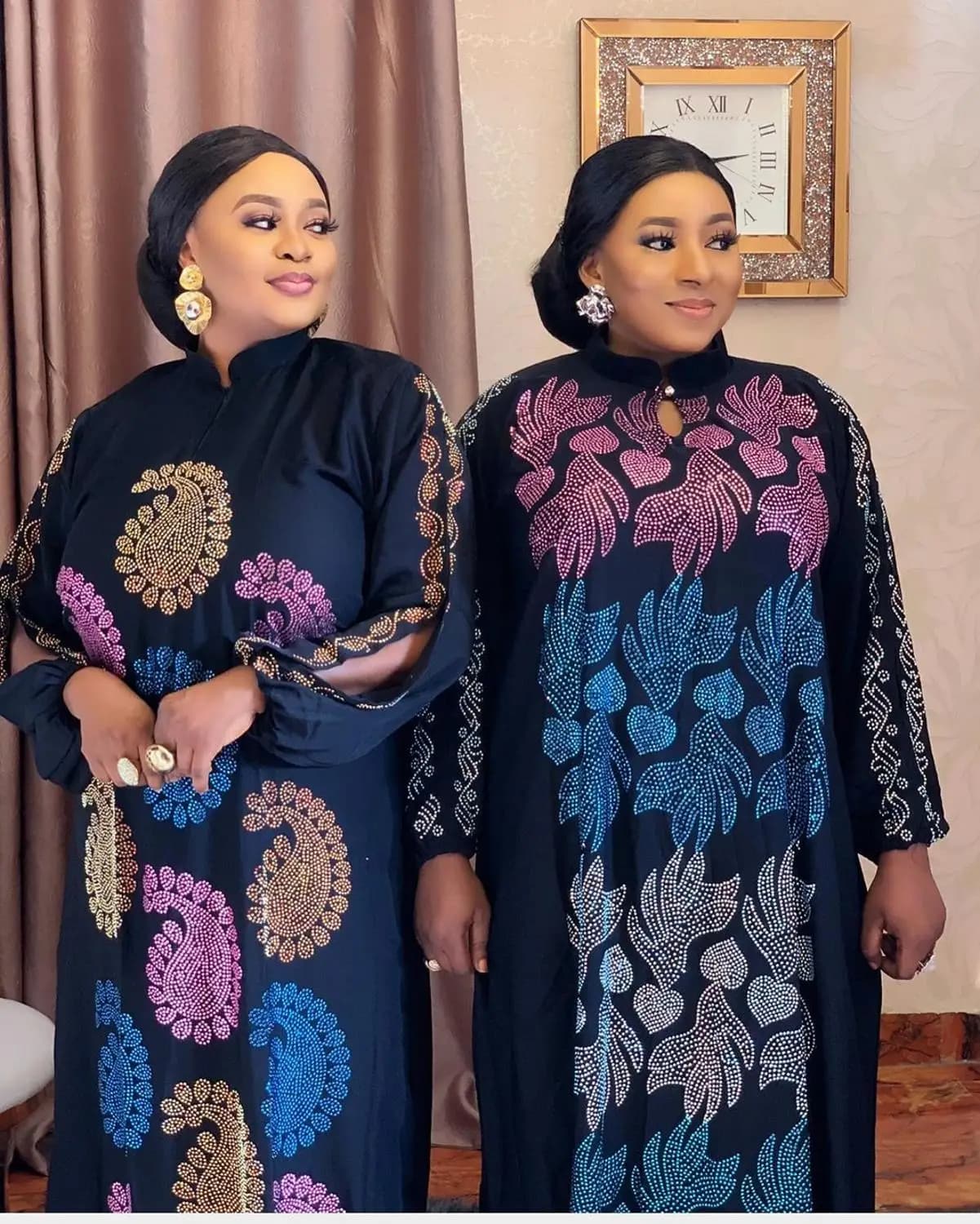 Donna africana Del Vestito Multicolore Hot Fix Strass Sul Davanti E sul Retro, Chiffon di Poliestere Tessuto, O-Collo Elegante di Stirata del Vestito