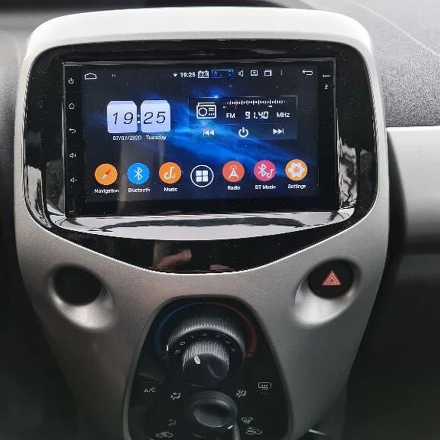 Autoradio Rom da 128GB con schermo per Peugeot 108 Citroen C1 Toyota aygo Android 13 navigazione GPS Carplay Autoradio Head Unit