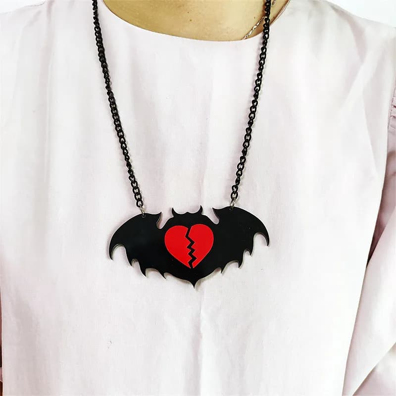 KUGUYS Red Broken Heart Black Bat Pendant Necklace for Women Halloween Animal Acrylic Fashion Gothic Jewelry Accessories