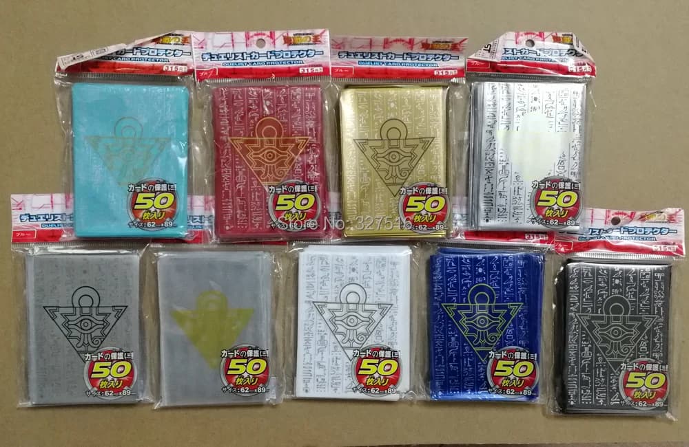 50 pz/set (1 confezione) Yu-Gi-Oh! Cosplay Yugioh Millennium Puzzle Anime giochi da tavolo maniche per carte protezione per carte barriera per carte