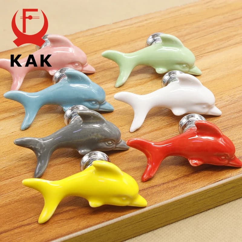 KAK Manopole per cassetti in ceramica con delfino Maniglie per armadi in cartone animato 3D Manopole per armadietti per bambini di moda Maniglia per mobili per camera Hardware