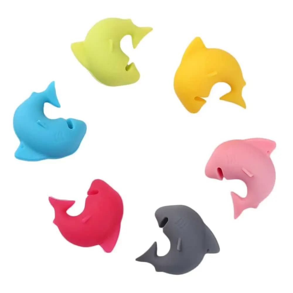 Set di 6 pezzi di ciondoli per vino in Silicone Shark pennarelli per bicchieri da vino identificativi per feste ed eventi