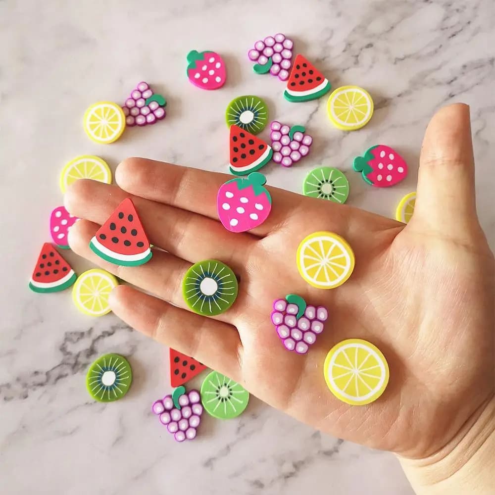 10pcs Grande piatto di Frutta Adesivi 20 millimetri Slime Pendenti E Ciondoli Misto Serie di Frutta Perline Melma del Branello Che Fanno Forniture Per Il FAI DA TE Collage artigianato