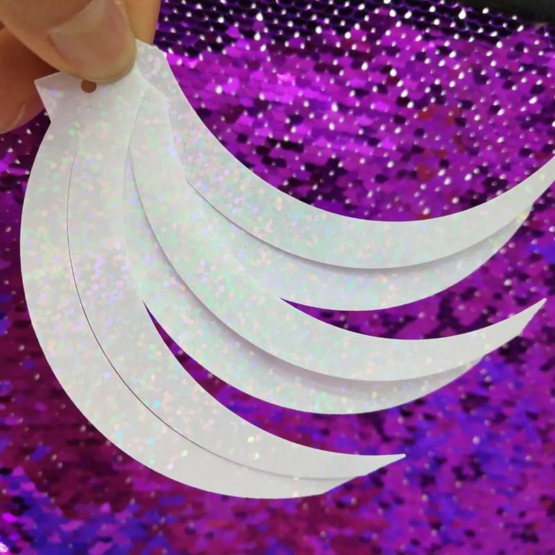 50g 17*85mm Falce Forma di coda di gatto Reaphook Paillettes sciolte Cucito Artigianato di nozze Ologramma Laser Bianco