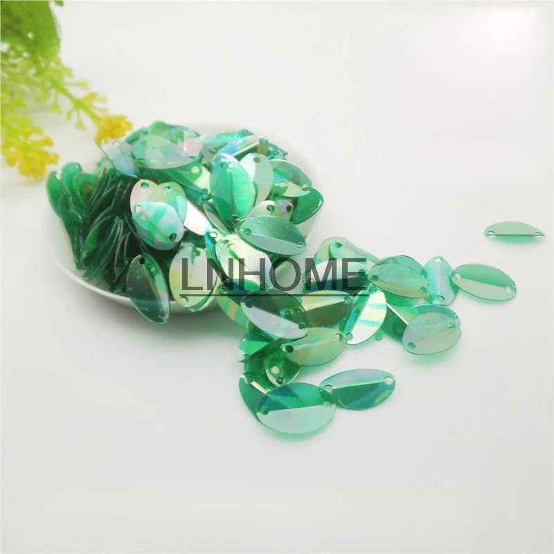 1000pcs 8*13 millimetri Tazza Ovale Piegato Paillettes Cavallo Occhi Forma Per Artigianato Paillettes Accessori Per il Cucito Verde AB trasparente Spangles