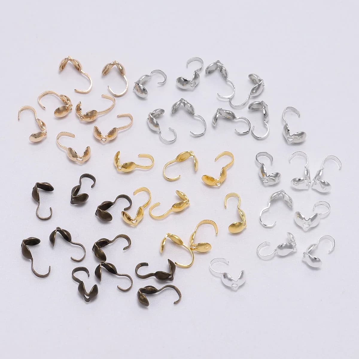 200pcs 4 millimetri Crimpare Perline Cove Catenacci Gancio Cavo End Caps Stringa di cuoio Clip Foldover FAI DA TE Catena Della Sfera Connettori per la Produzione di Gioielli