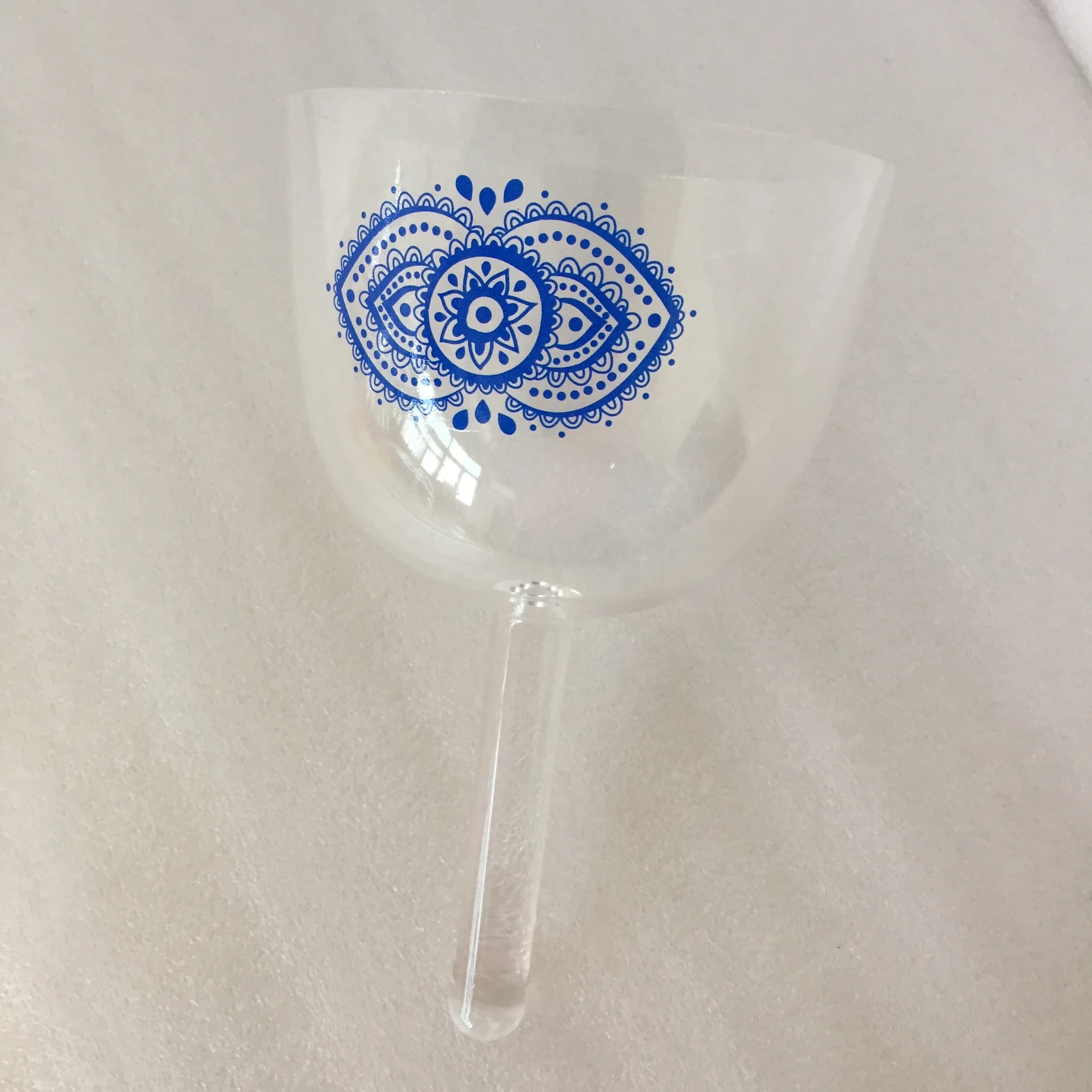 about 5.25" Clear Crystal Singing handle Bowl+Third Eye chakra sticker Perfect Musical Note A in 432hz or 440hz + suede mallet